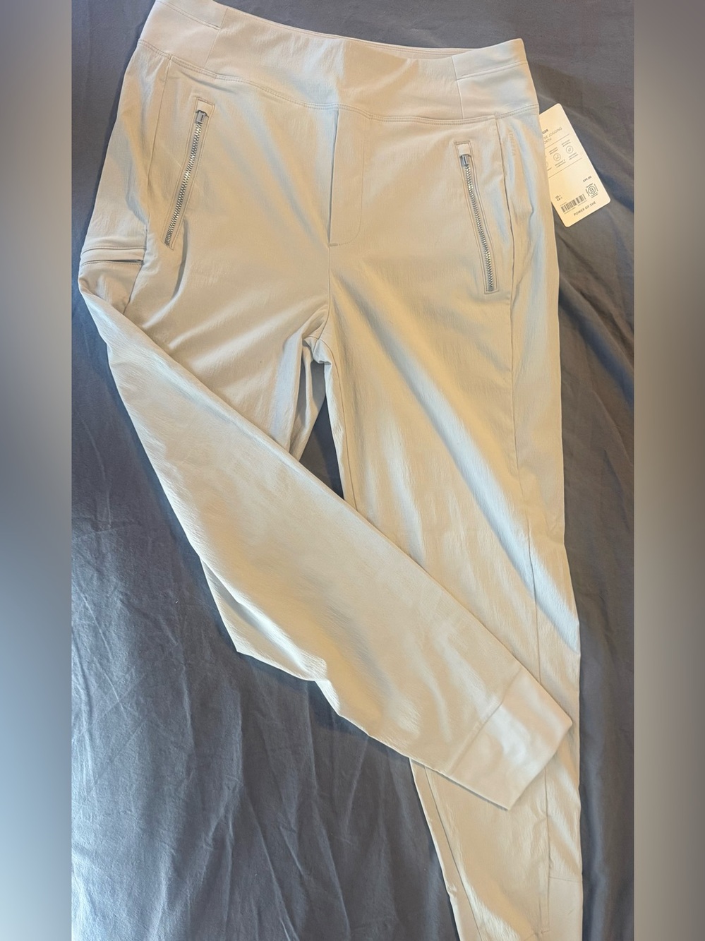 NWT’s Athleta Trekke joggers